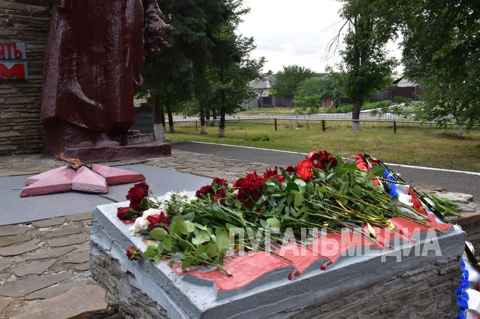Белокуракино присоединилось к общероссийской минуте молчания в День памяти и скорби Белокуракино присоединилось к общероссийской минуте молчания в День памяти и скорби