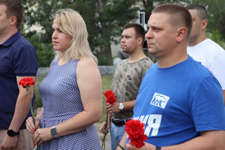 В Северодонецке почтили память павших в годы Великой Отечественной войны В Северодонецке почтили память павших в годы Великой Отечественной войны