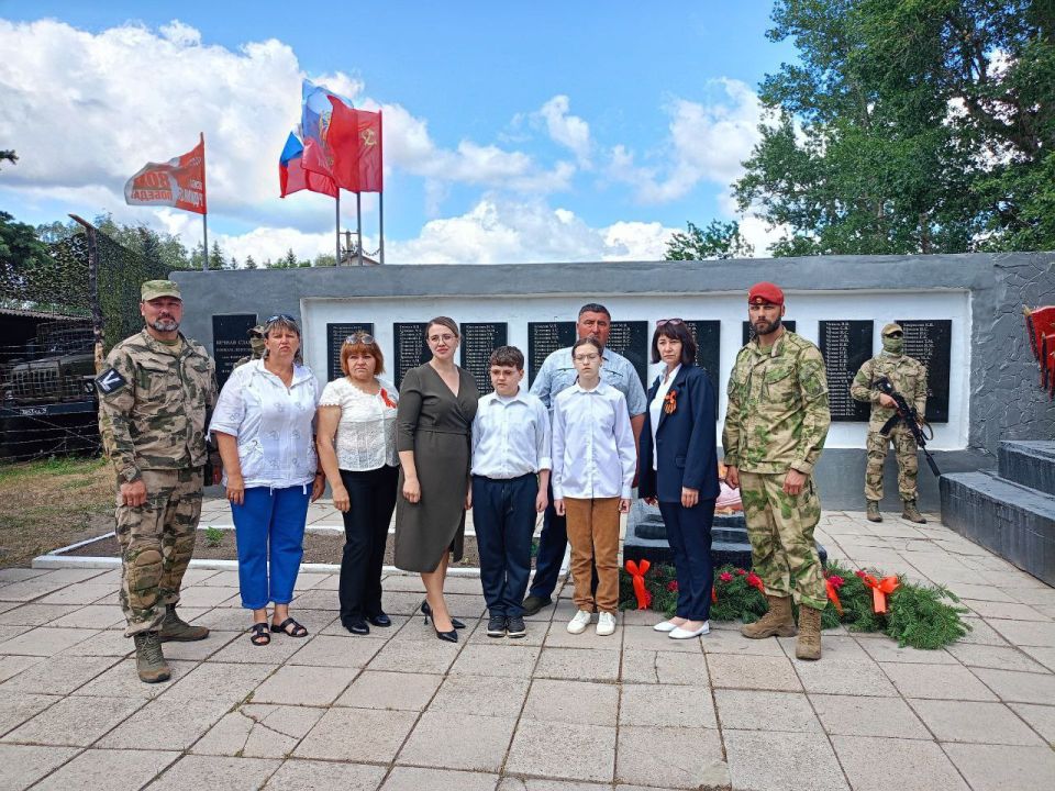 Сегодня, в День памяти и скорби, в селе Закотное Новопсковского округа состоялся митинг, посвященный 84-й годовщине начала Великой Отечественной войны Сегодня, в День памяти и скорби, в селе Закотное Новопсковского округа состоялся митинг, посвященный 84-й годовщине начала Великой Отечественной войны