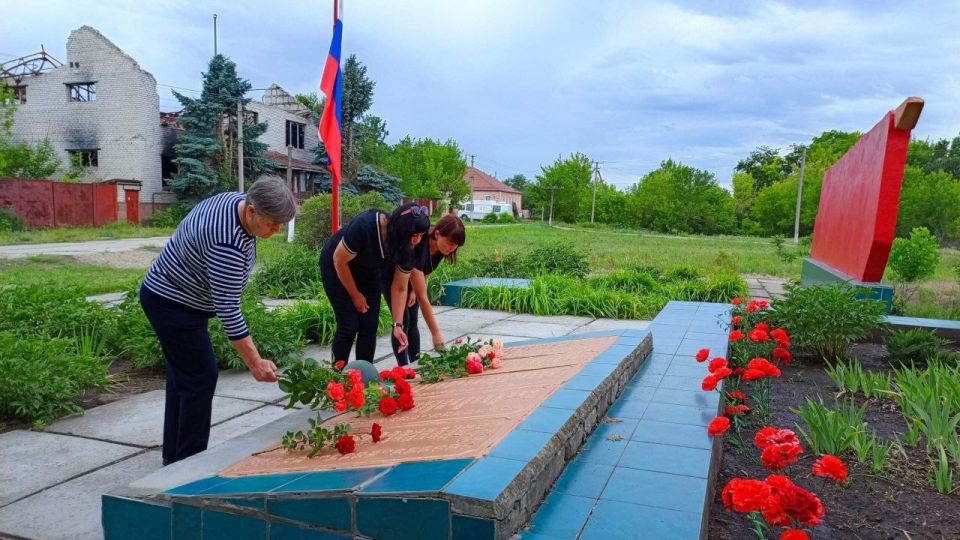 В Славяносербском муниципальном округе прошли торжественные мероприятия, посвященные Дню памяти и скорби – начала Великой Отечественной войны В Славяносербском муниципальном округе прошли торжественные мероприятия, посвященные Дню памяти и скорби – начала Великой Отечественной войны