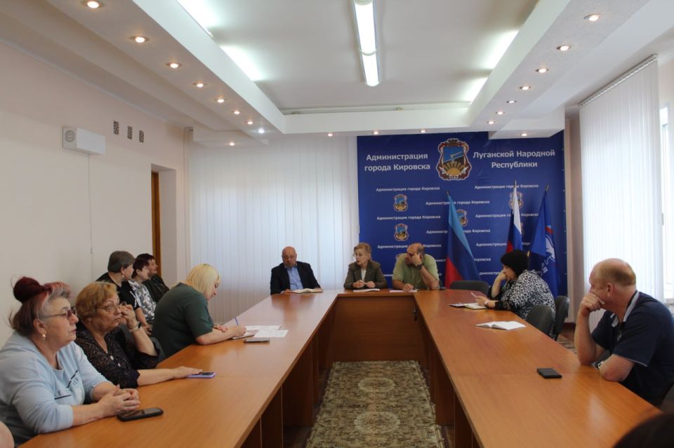 В начале рабочей недели состоялся прием граждан, который провела Глава городского округа муниципальное образование городской округ город Кировск Луганской Народной Республики Виктория Сергеева В начале рабочей недели состоялся прием граждан, который провела Глава городского округа муниципальное образование городской округ город Кировск Луганской Народной Республики Виктория Сергеева