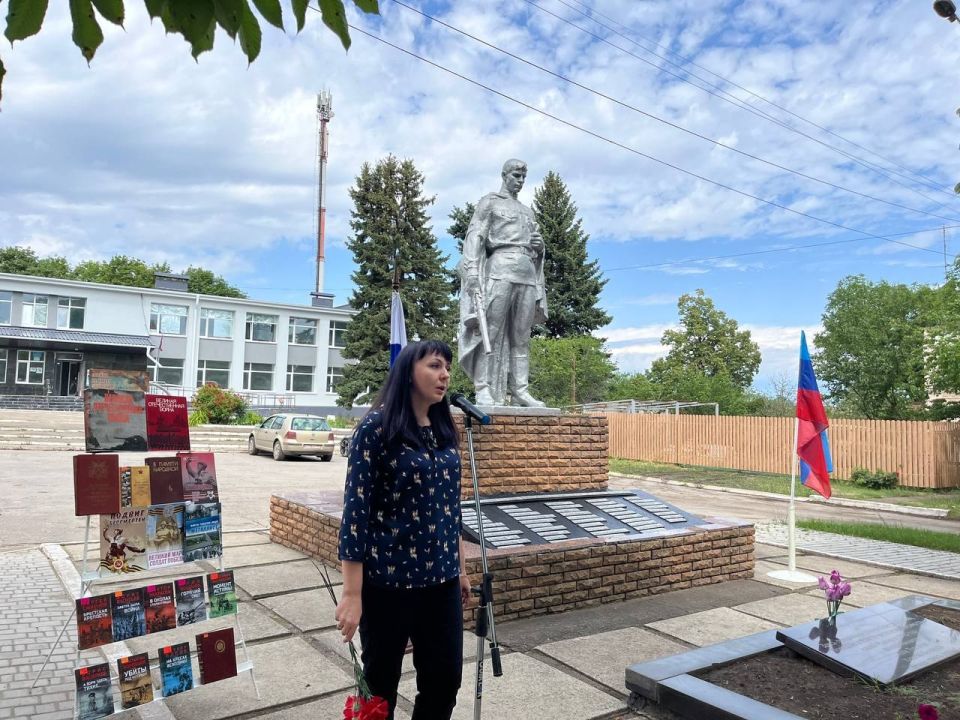 В Славяносербском муниципальном округе прошли торжественные мероприятия, посвященные Дню памяти и скорби – начала Великой Отечественной войны В Славяносербском муниципальном округе прошли торжественные мероприятия, посвященные Дню памяти и скорби – начала Великой Отечественной войны