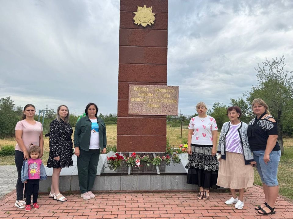 В Славяносербском муниципальном округе прошли торжественные мероприятия, посвященные Дню памяти и скорби – начала Великой Отечественной войны В Славяносербском муниципальном округе прошли торжественные мероприятия, посвященные Дню памяти и скорби – начала Великой Отечественной войны