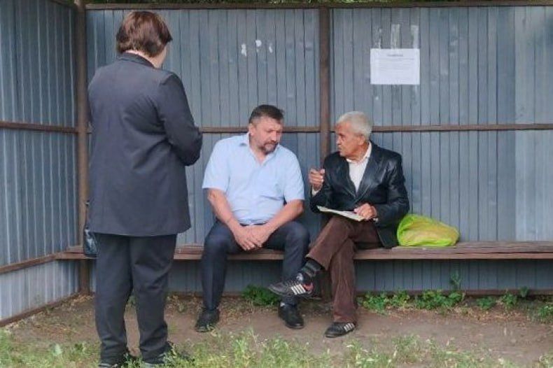 В селе Зимовники прошел сход граждан В селе Зимовники прошел сход граждан