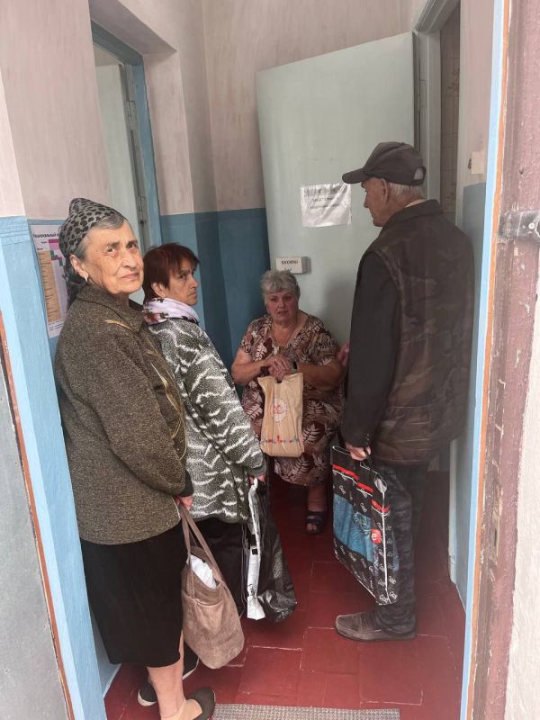 Специалисты из Свердловской городской больницы провели выездной прием в с. Д. Ермаковка Специалисты из Свердловской городской больницы провели выездной прием в с. Д. Ермаковка