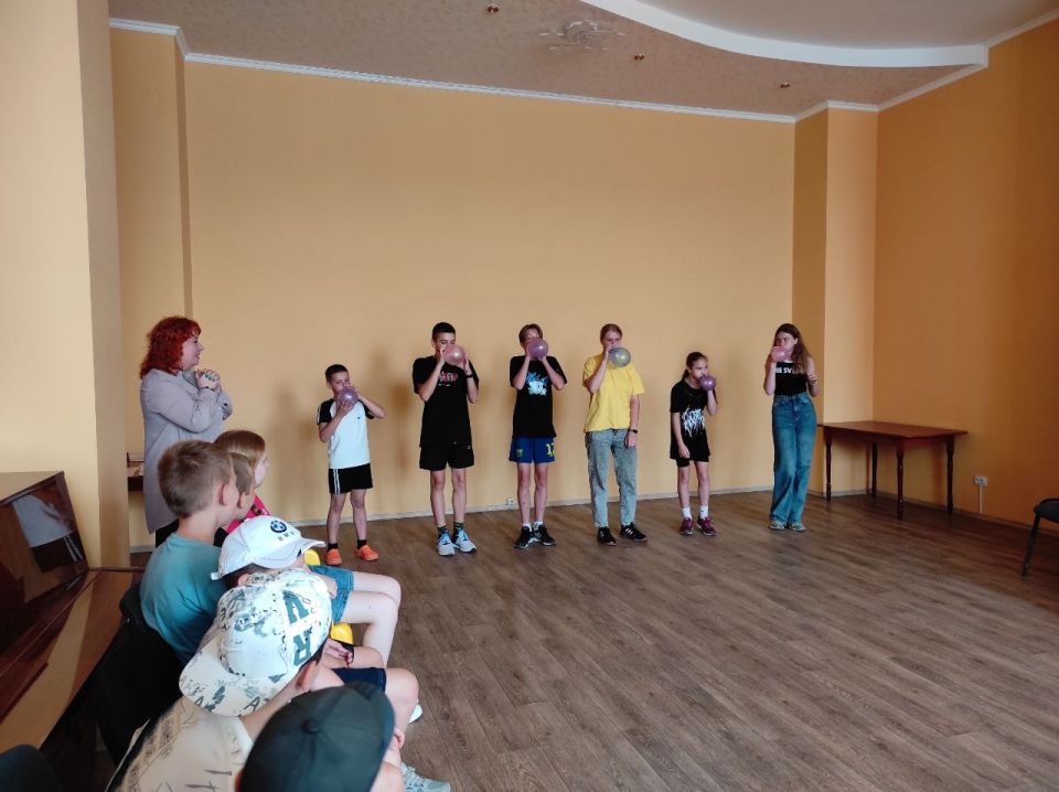 Летняя спортивно-досуговая площадка в Северодонецкой спортивной школе №1 Летняя спортивно-досуговая площадка в Северодонецкой спортивной школе №1