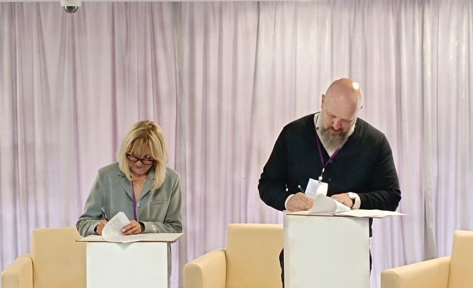ГБУ ЛНР «Единый программный центр» и ГБУ ВО «Центр информационных технологий Волгоградской области» подписали соглашение о сотрудничестве ГБУ ЛНР «Единый программный центр» и ГБУ ВО «Центр информационных технологий Волгоградской области» подписали соглашение о сотрудничестве