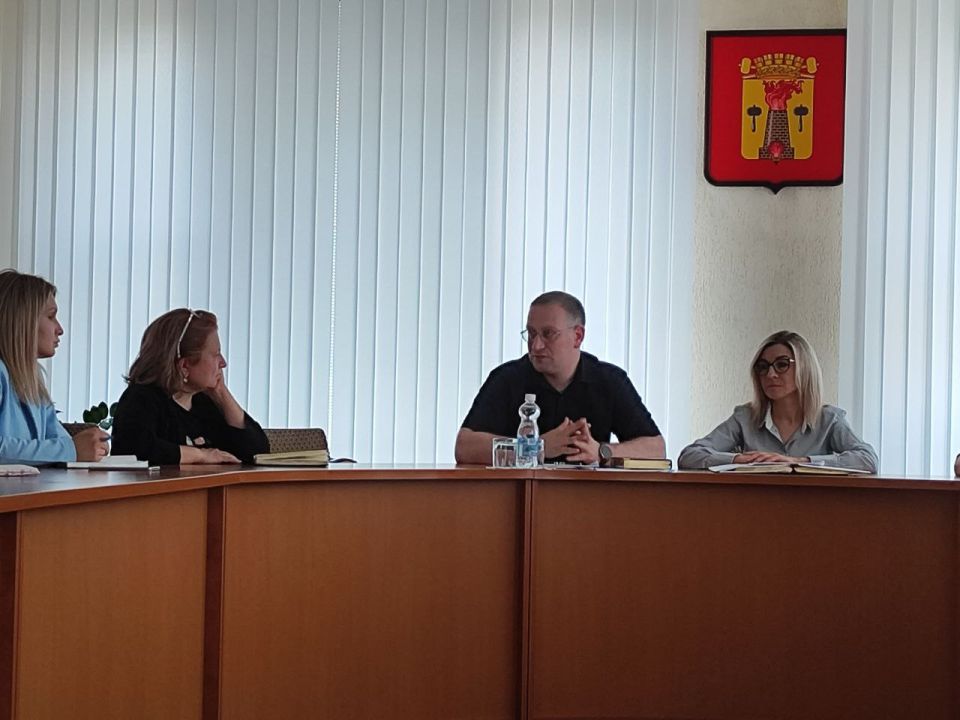 В Администрации городского округа состоялось совещание по вопросам, связанным с осуществлением деятельности в сфере гостиничного бизнеса В Администрации городского округа состоялось совещание по вопросам, связанным с осуществлением деятельности в сфере гостиничного бизнеса