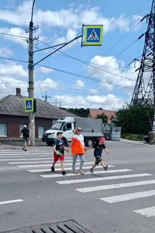 «Родительские патрули» продолжают контролировать безопасность школьников «Родительские патрули» продолжают контролировать безопасность школьников