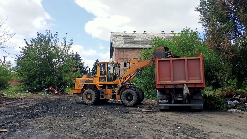 Коммунальные будни: от покоса травы до ликвидации свалки Коммунальные будни: от покоса травы до ликвидации свалки