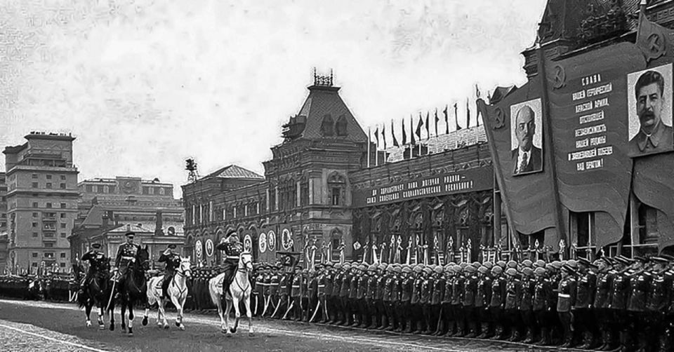 24 июня 1945 года в Москве на Красной площади состоялся Парад Победы, посвящённый триумфу СССР над фашистской Германией в Великой Отечественной войне 24 июня 1945 года в Москве на Красной площади состоялся Парад Победы, посвящённый триумфу СССР над фашистской Германией в Великой Отечественной войне