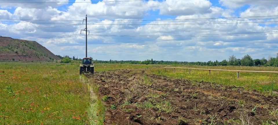 В Молодогвардейске выполнены работы по противопожарной опашке В Молодогвардейске выполнены работы по противопожарной опашке