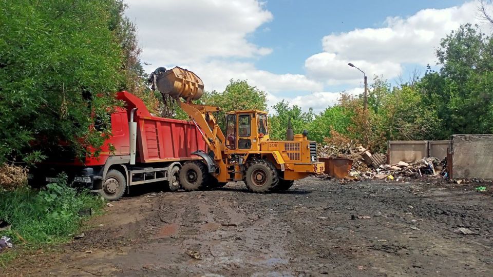 Коммунальные будни: от покоса травы до ликвидации свалки Коммунальные будни: от покоса травы до ликвидации свалки