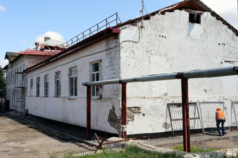 В Володарской СШ Хакасией продолжаются ремонтные работы В Володарской СШ Хакасией продолжаются ремонтные работы