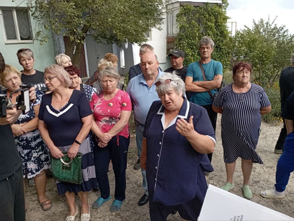 Яна Пащенко: В поселке Красный Яр состоялась очередная встреча с жителями в рамках проекта «Муниципальный диалог», инициированного партией «Единая Россия» Яна Пащенко: В поселке Красный Яр состоялась очередная встреча с жителями в рамках проекта «Муниципальный диалог», инициированного партией «Единая Россия»