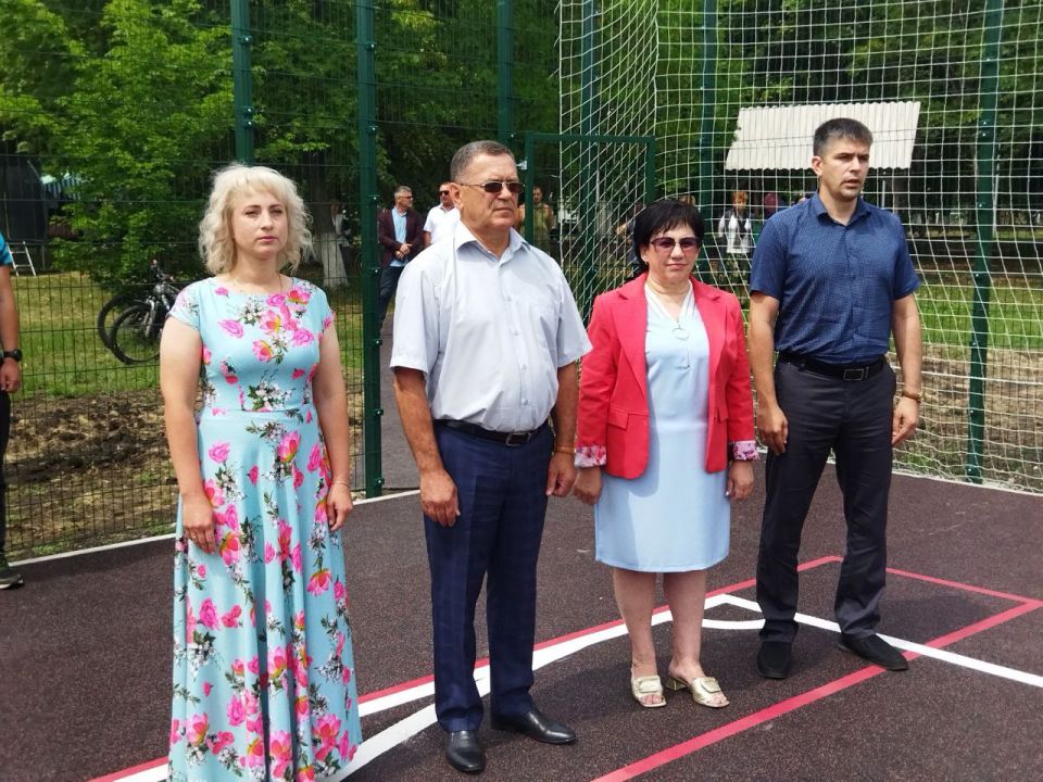 Сегодня в пгт Ясеновский состоялось торжественное открытие современной уличной многофункциональной спортивной площадки! Это стало настоящим праздником для всех любителей спорта и здорового образа жизни! Сегодня в пгт Ясеновский состоялось торжественное открытие современной уличной многофункциональной спортивной площадки! Это стало настоящим праздником для всех любителей спорта и здорового образа жизни!