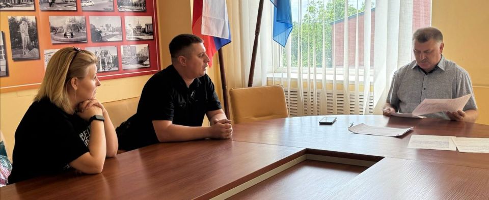 Прошел личный прием лидера фракции "Единой России " в Совете городского округа Прошел личный прием лидера фракции "Единой России " в Совете городского округа