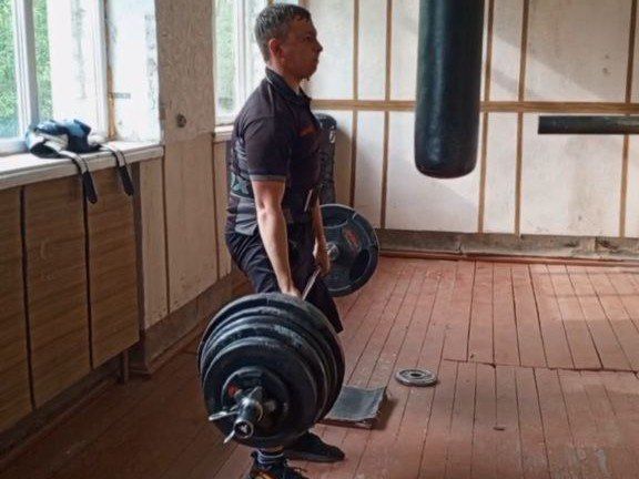 Сила России раскрывает секреты железной игры: показательная тренировка по пауэрлифтингу в рамках марафона Сила России раскрывает секреты железной игры: показательная тренировка по пауэрлифтингу в рамках марафона