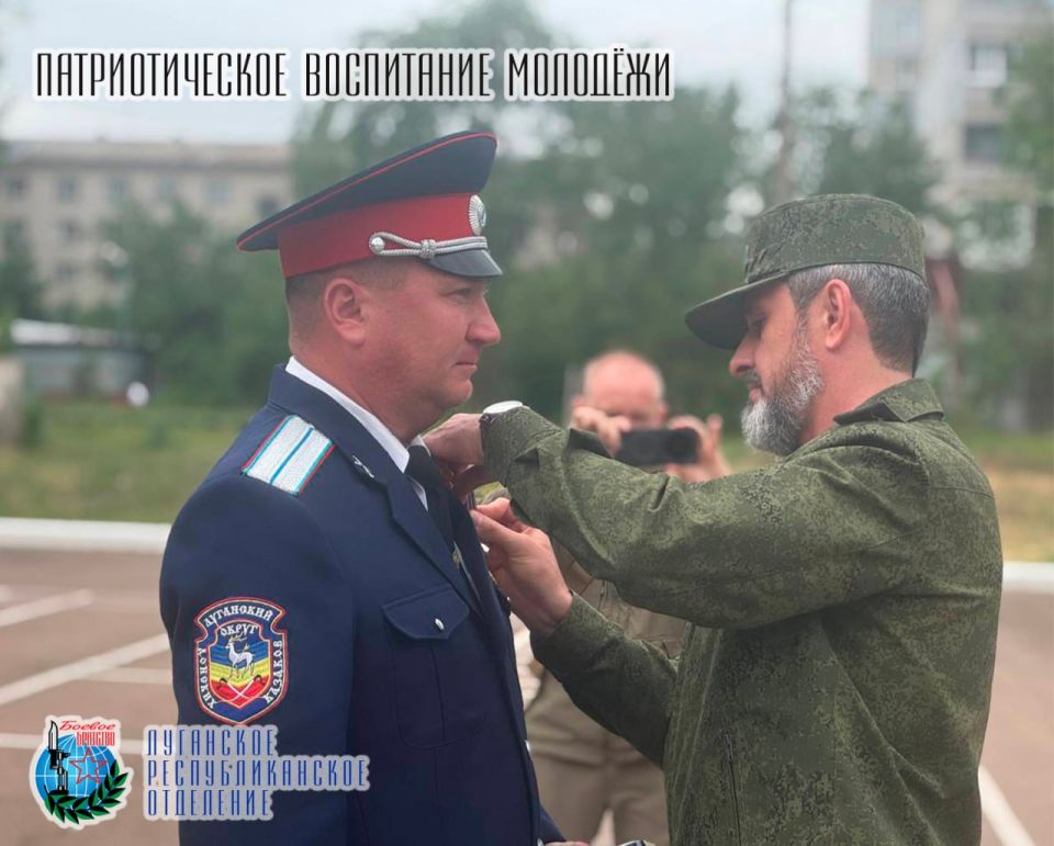 29 мая в стенах Республиканского казачьего кадетского корпуса имени маршала авиации Александра Ефимова состоялась рабочая встреча, Атамана Всероссийского казачьего общества, казачьего генерала Виталий Владимирович Кузнецов... 29 мая в стенах Республиканского казачьего кадетского корпуса имени маршала авиации Александра Ефимова состоялась рабочая встреча, Атамана Всероссийского казачьего общества, казачьего генерала Виталий Владимирович Кузнецов...