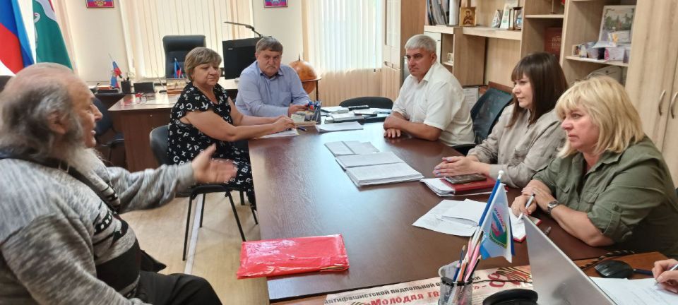 Виталий Коваленко: Сегодня провел личный прием граждан, на который пришли жители нашего муниципалитета с разными вопросами и просьбами Виталий Коваленко: Сегодня провел личный прием граждан, на который пришли жители нашего муниципалитета с разными вопросами и просьбами