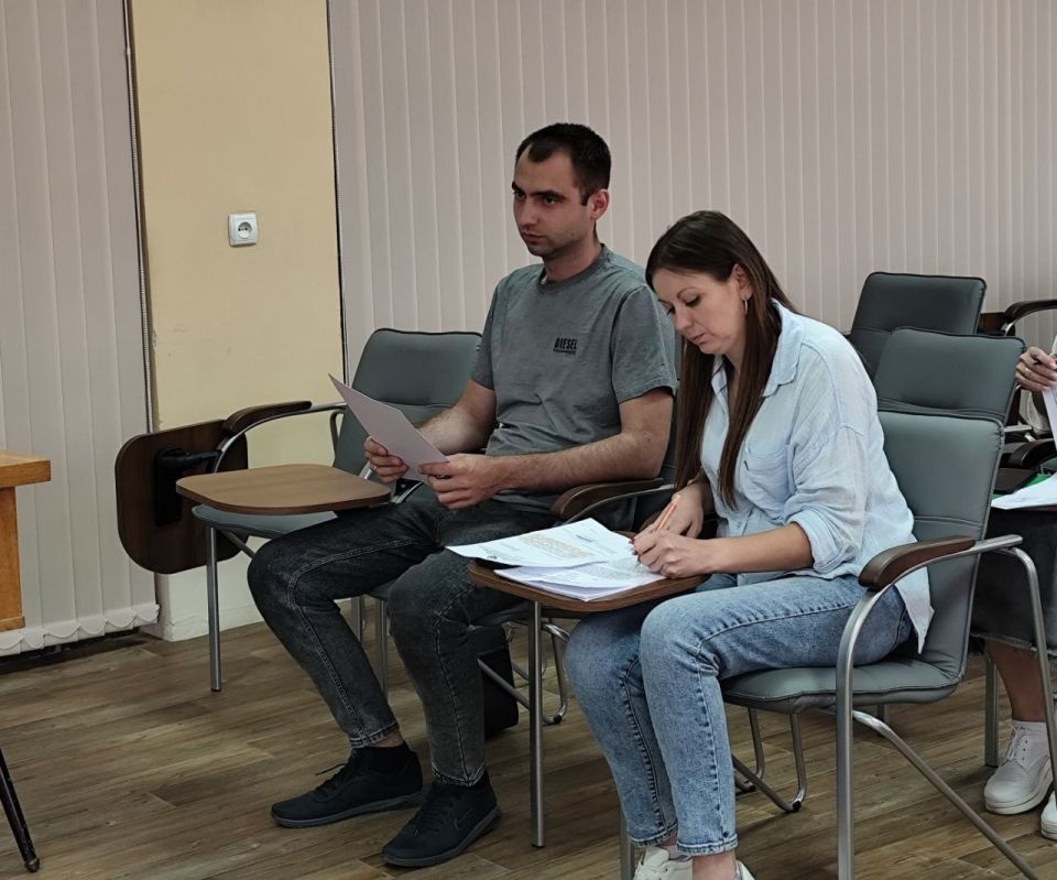 25 июня состоялось заседание постоянной комиссии по правовой политике и связям с общественностью 25 июня состоялось заседание постоянной комиссии по правовой политике и связям с общественностью