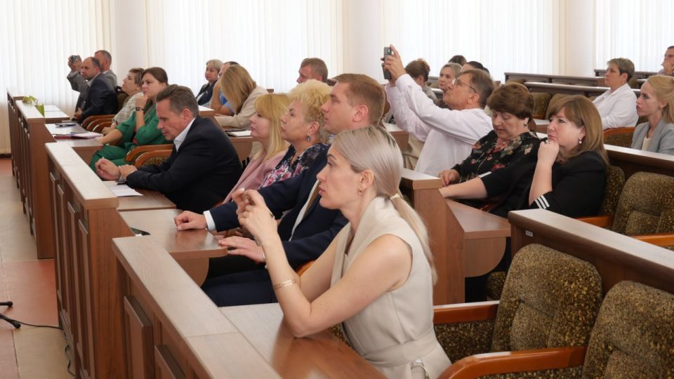 В Луганске состоялись общественные слушания по проекту закона «Об исполнении бюджета Луганской Народной Республики за 2024 год» В Луганске состоялись общественные слушания по проекту закона «Об исполнении бюджета Луганской Народной Республики за 2024 год»