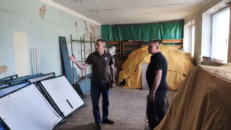 Андрей Губарев: По итогам выездного приема посетил МБУ «Дворец культуры» города Горское Андрей Губарев: По итогам выездного приема посетил МБУ «Дворец культуры» города Горское