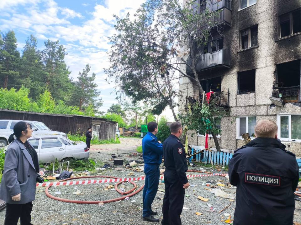 Газовый баллон взорвался в пятиэтажке в свердловском Ивделе Газовый баллон взорвался в пятиэтажке в свердловском Ивделе