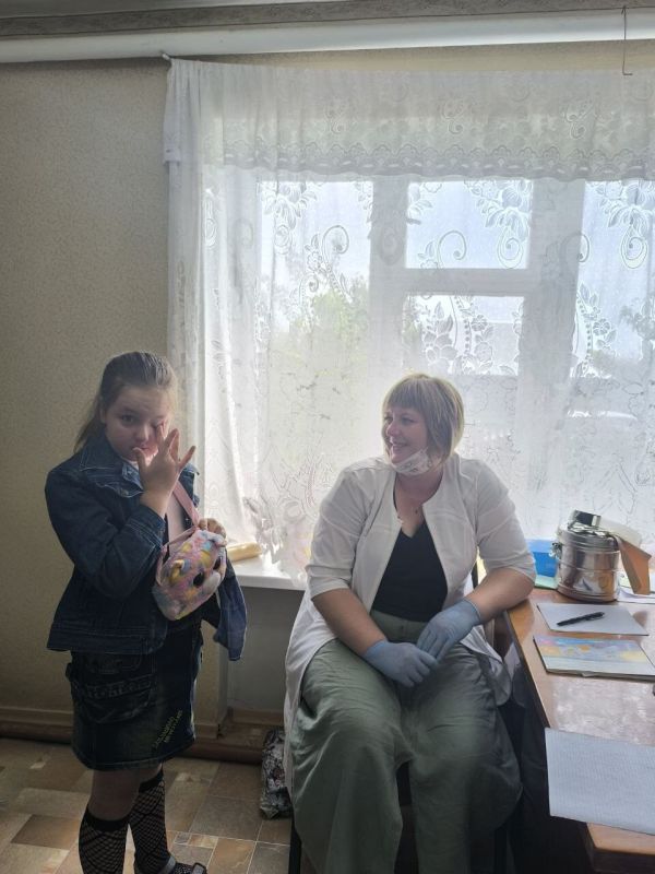 Врачи Новосветловской участковой больницы провели выездной прием в селе Великий Суходол Врачи Новосветловской участковой больницы провели выездной прием в селе Великий Суходол