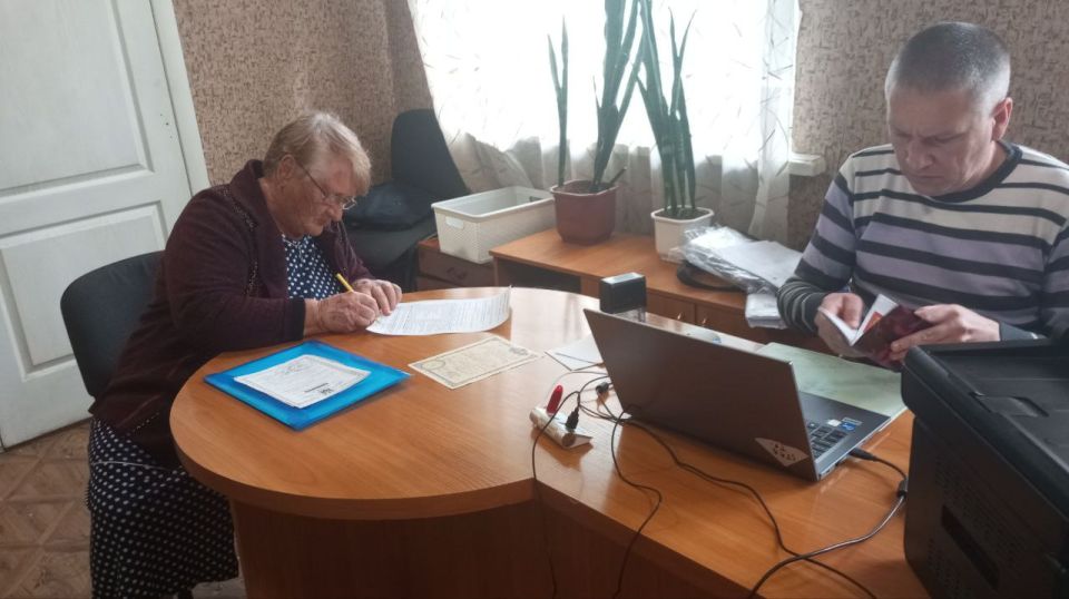 Владимир Чернев: В Старобельском округе продолжается работа в сёлах и отдалённых населённых пунктах Владимир Чернев: В Старобельском округе продолжается работа в сёлах и отдалённых населённых пунктах