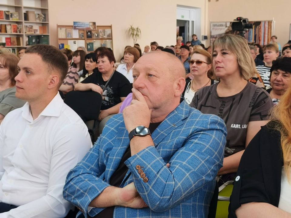 Луганская государственная академия культуры и искусств презентовала сборник стихов поэта Михаила Матусовского в Луганской республиканской универсальной научной библиотеке имени Максима Горького Луганская государственная академия культуры и искусств презентовала сборник стихов поэта Михаила Матусовского в Луганской республиканской универсальной научной библиотеке имени Максима Горького