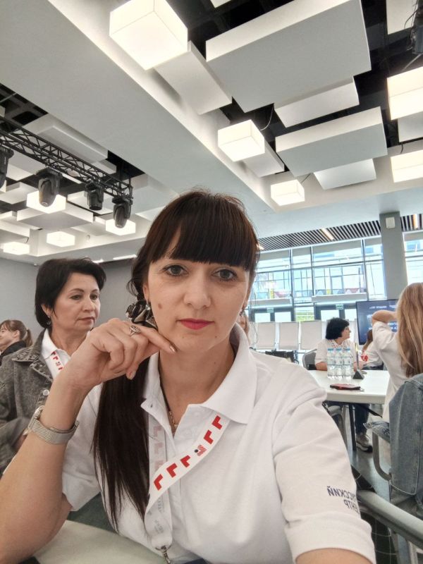 Директор Детской школы искусств №2 г.Ровеньки Виктория Боева приняла участие в семинаре "Культура и образ будущего: развитие педагогического мастерства работников сферы культуры Донбасса и Новороссии", который прошёл в... Директор Детской школы искусств №2 г.Ровеньки Виктория Боева приняла участие в семинаре "Культура и образ будущего: развитие педагогического мастерства работников сферы культуры Донбасса и Новороссии", который прошёл в...