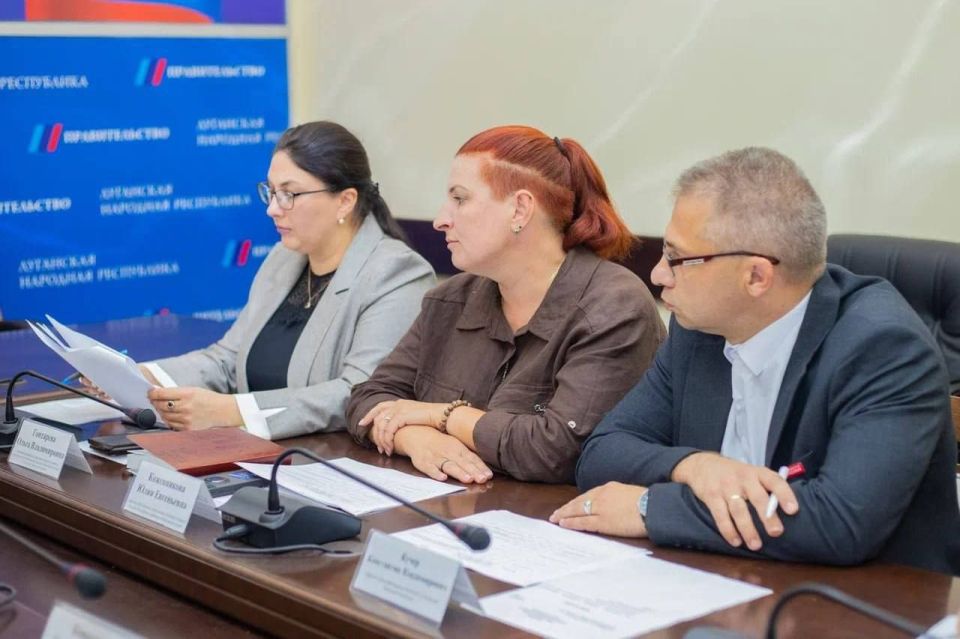 Список финалистов кадрового проекта «Герои Луганщины» утвержден на Общественном совете Список финалистов кадрового проекта «Герои Луганщины» утвержден на Общественном совете
