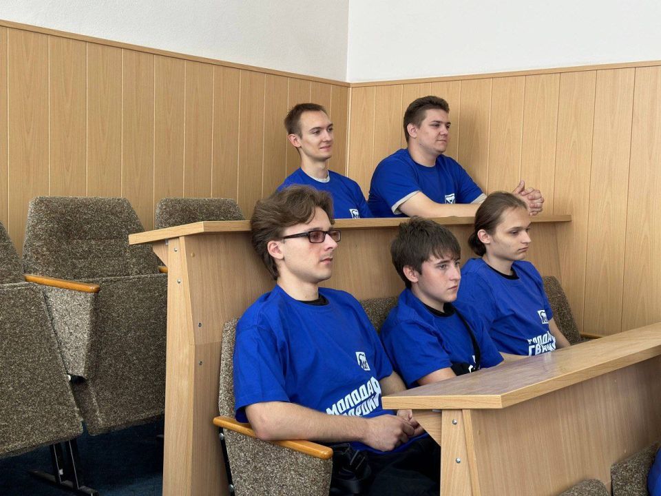 «Чистое поколение — 2025»: лекция о вреде наркотиков в ЛГУ им. В. Даля «Чистое поколение — 2025»: лекция о вреде наркотиков в ЛГУ им. В. Даля