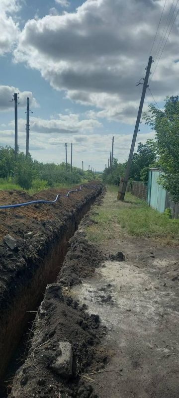 Альберт Зинченко: В п. Казачий завершается восстановление водопровода Альберт Зинченко: В п. Казачий завершается восстановление водопровода