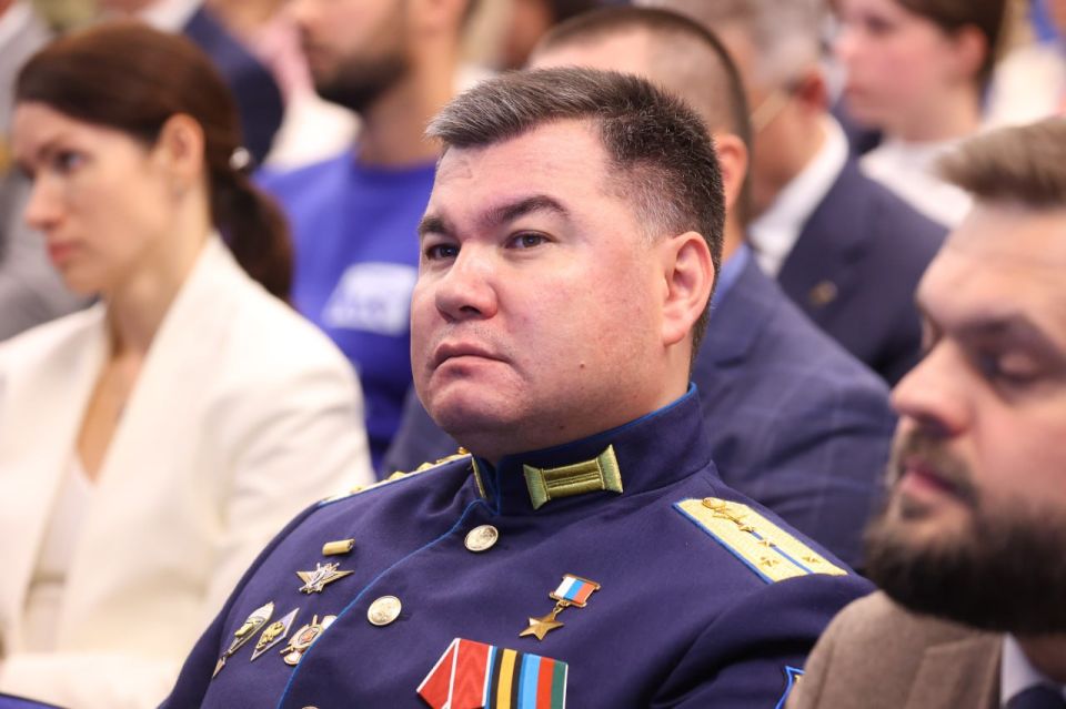 «Когда страна воюет - и партия воюет, и она должна это делать» «Когда страна воюет - и партия воюет, и она должна это делать»