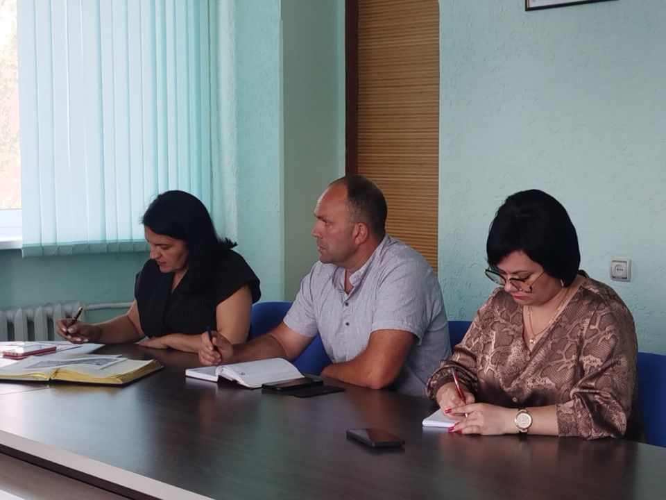 25 июня, под председательством Главы Администрации городского округа муниципальное образование городской округ город Брянка Евгения Морозова, состоялось рабочее заседание комиссии по обеспечению безопасности дорожного... 25 июня, под председательством Главы Администрации городского округа муниципальное образование городской округ город Брянка Евгения Морозова, состоялось рабочее заседание комиссии по обеспечению безопасности дорожного...