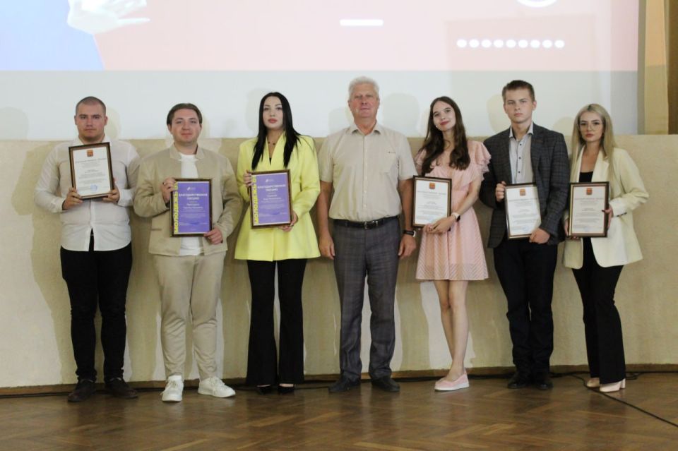 Сергей Козенко: Сегодня на базе Краснодонского ордена Дружбы народов музея «Молодая гвардия» состоялся форум «Молодость в действии: ДВИЖЕНИЕ ПЕРВЫХ», посвященный важной роли муниципальной службы в развитии городов и регионов Сергей Козенко: Сегодня на базе Краснодонского ордена Дружбы народов музея «Молодая гвардия» состоялся форум «Молодость в действии: ДВИЖЕНИЕ ПЕРВЫХ», посвященный важной роли муниципальной службы в развитии городов и регионов