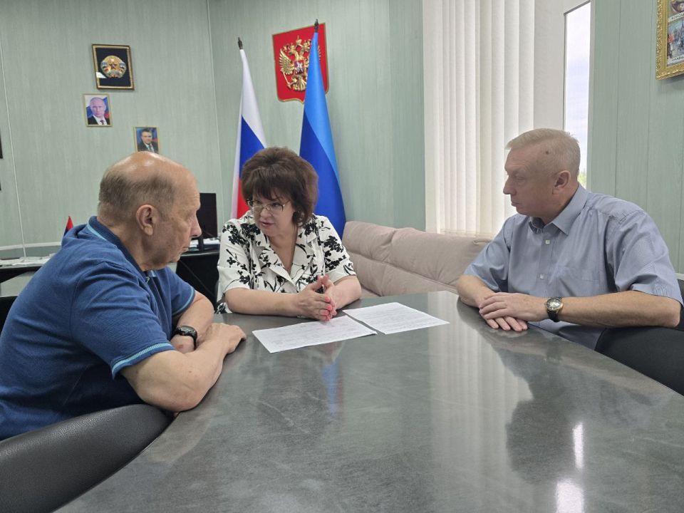 «Здоровое будущее»: Координатор проекта оценил работу медучреждений Новоайдара «Здоровое будущее»: Координатор проекта оценил работу медучреждений Новоайдара