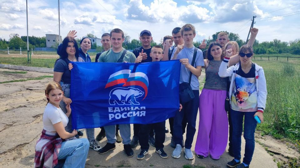 «Единая Россия» организовала мастер-класс по верховой езде для краснодонской молодежи «Единая Россия» организовала мастер-класс по верховой езде для краснодонской молодежи