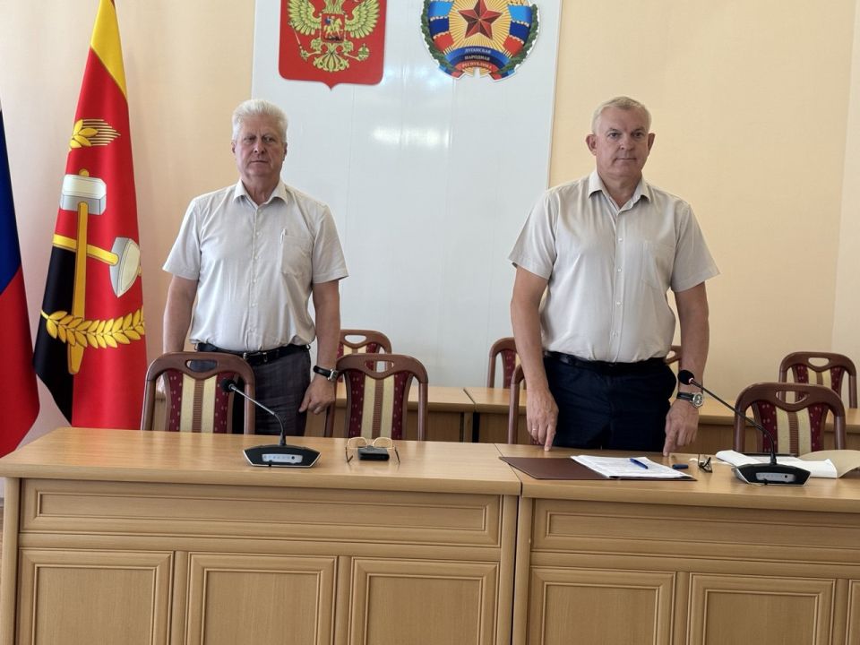 Владимир Шавлай: Сегодня провел очередное тридцать пятое заседание Совета Краснодонского муниципального округа, на котором были рассмотрены важные вопросы, касающиеся жизни и развития территории Владимир Шавлай: Сегодня провел очередное тридцать пятое заседание Совета Краснодонского муниципального округа, на котором были рассмотрены важные вопросы, касающиеся жизни и развития территории