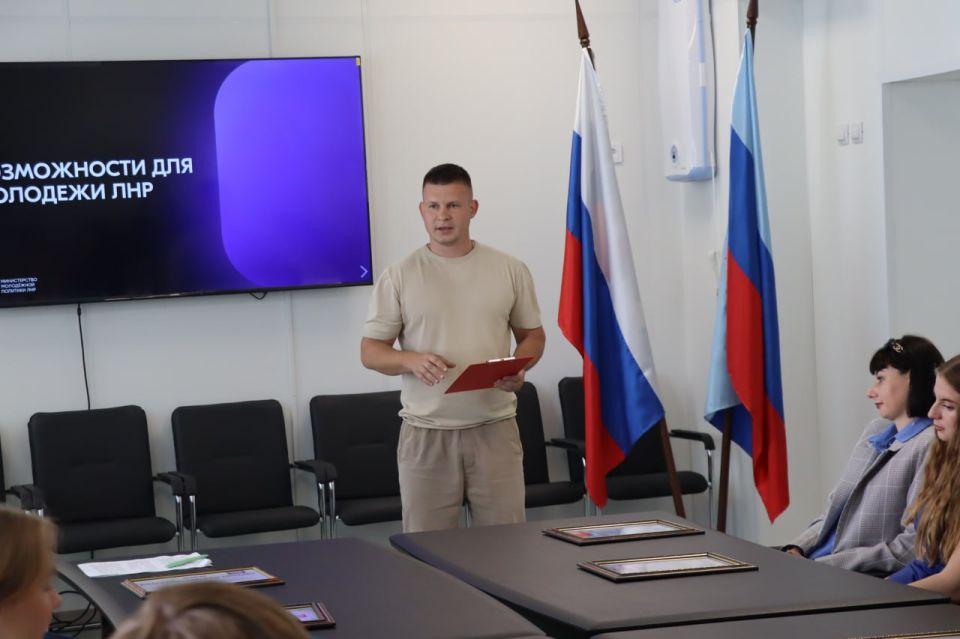 В Северодонецке подведены итоги городского конкурса «Молодой человек года», приуроченного ко Дню молодёжи В Северодонецке подведены итоги городского конкурса «Молодой человек года», приуроченного ко Дню молодёжи