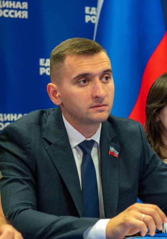 В преддверии Дня молодёжи состоялась видеоконференц-связь между активистами Молодой Гвардии Луганской Народной Республики и Алтайского края В преддверии Дня молодёжи состоялась видеоконференц-связь между активистами Молодой Гвардии Луганской Народной Республики и Алтайского края