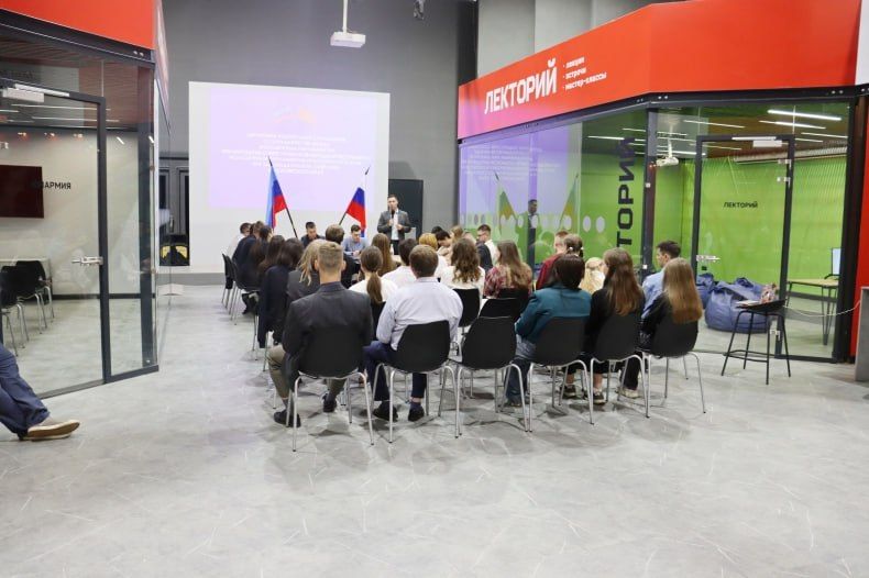 Молодежный парламент при Народном Совете ЛНР и Молодежный парламент Красноярского края подписали соглашение о сотрудничестве Молодежный парламент при Народном Совете ЛНР и Молодежный парламент Красноярского края подписали соглашение о сотрудничестве