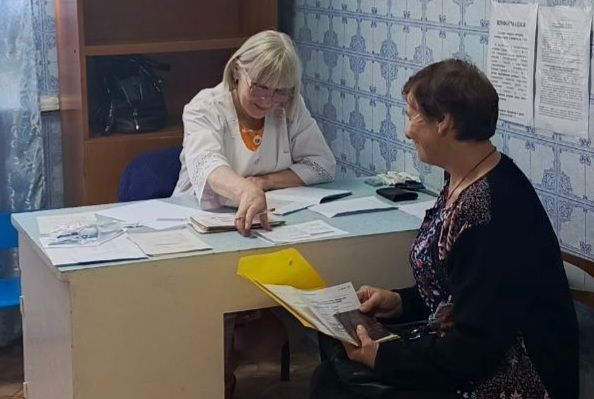 Выездная бригада медиков провела приём для жителей пгт Выездная бригада медиков провела приём для жителей пгт