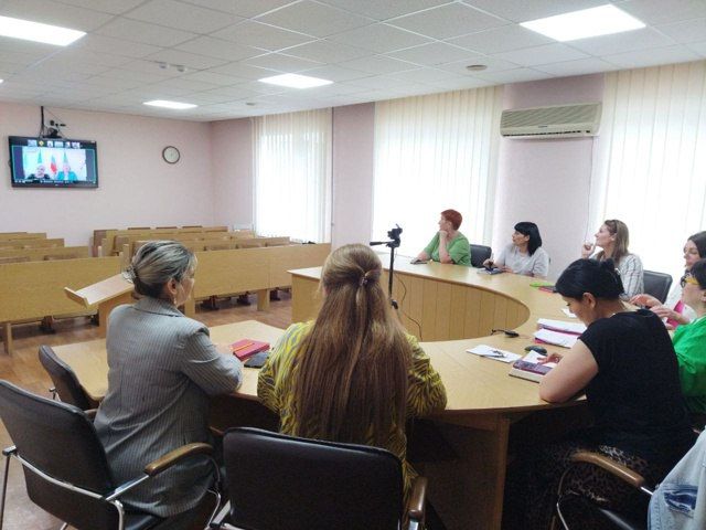 Члены Совета женщин городского округа город Ровеньки Луганского РО Союза женщин России приняли участие в региональной конференции в режиме ВКС Члены Совета женщин городского округа город Ровеньки Луганского РО Союза женщин России приняли участие в региональной конференции в режиме ВКС