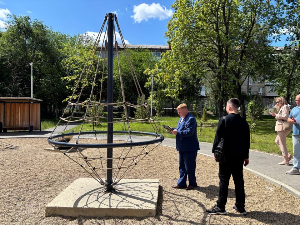 «Единая Россия» дала старт мониторингу безопасности организации детского отдыха в ЛНР «Единая Россия» дала старт мониторингу безопасности организации детского отдыха в ЛНР