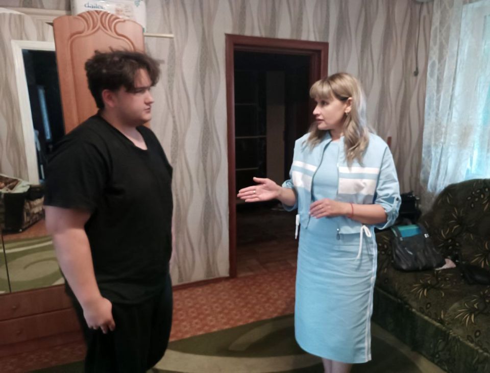 Главная задача органов опеки и попечительства - защищать права и законные интересы граждан, которые находятся под опекой или попечительством либо нуждаются в них, осуществлять надзор за выполнением своих обязанностей... Главная задача органов опеки и попечительства - защищать права и законные интересы граждан, которые находятся под опекой или попечительством либо нуждаются в них, осуществлять надзор за выполнением своих обязанностей...