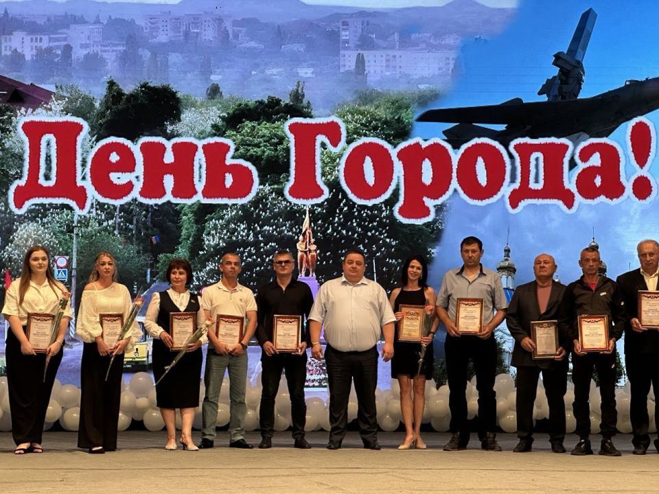 Андрей Рубанцов: Сегодня в преддверии Дня образования города и Дня молодёжи, в Ровеньках прошло торжественное мероприятие Андрей Рубанцов: Сегодня в преддверии Дня образования города и Дня молодёжи, в Ровеньках прошло торжественное мероприятие