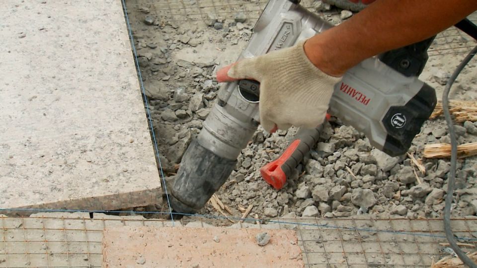 В Краснодоне продолжается благоустройство «Аллеи Дружбы» В Краснодоне продолжается благоустройство «Аллеи Дружбы»